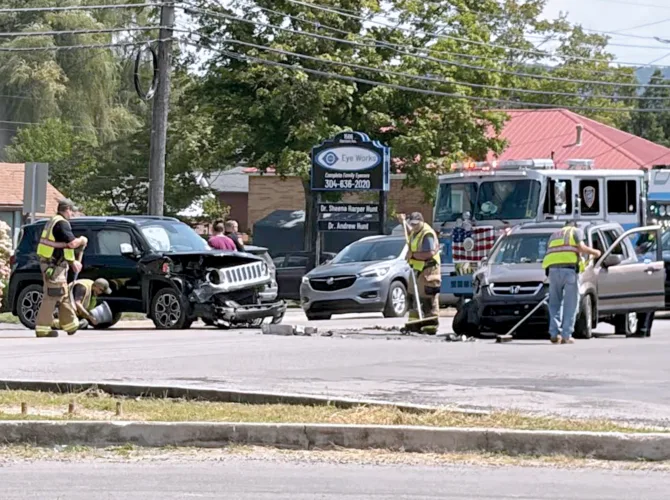 Harrison Avenue Crash Snarls Traffic